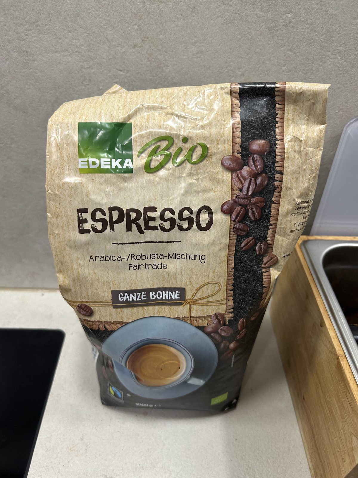 Packung Bio-Espresso als ganze Bohne für den Americano-Test